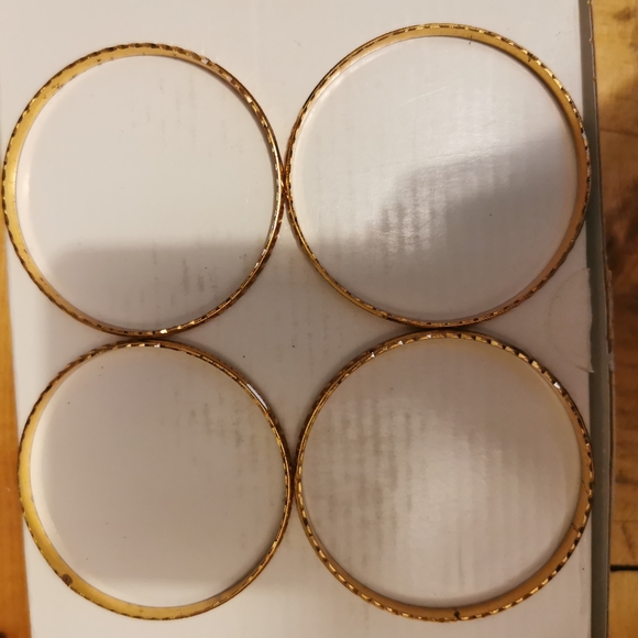 Gold bangles - Picture 3 of 3